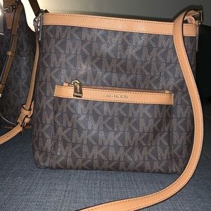 Michael Kors Crossbody